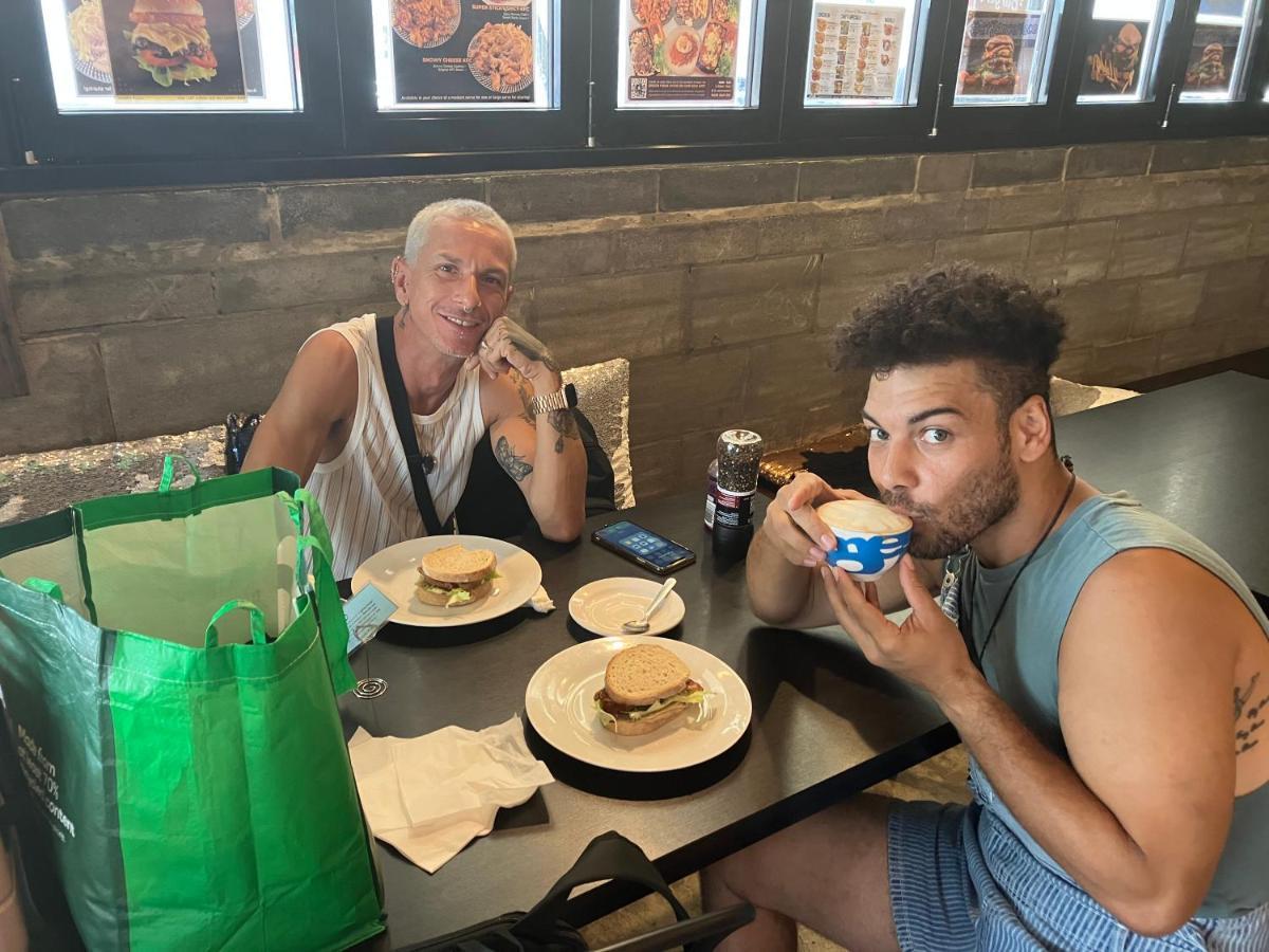 バンダバーグ Tomato Backpackersホステル エクステリア 写真